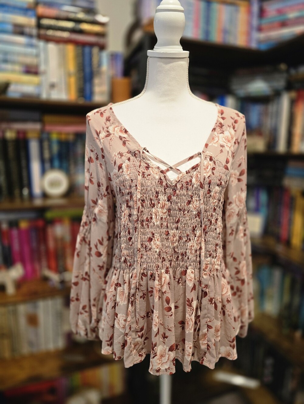 Americsn Eagle Women’s Blush Floral Smocked Peasant Dress